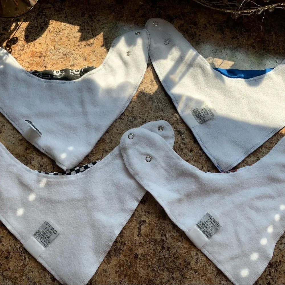 Copper Pearl Bandana Bibs Like New - Picture 4 of 4